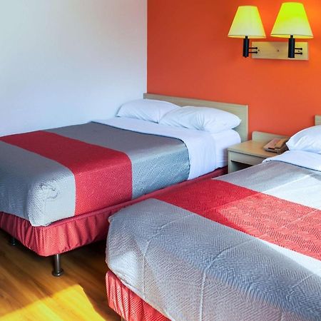 Motel 6-Porterville, Ca מראה חיצוני תמונה