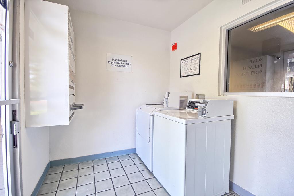 Motel 6-Porterville, Ca מראה חיצוני תמונה
