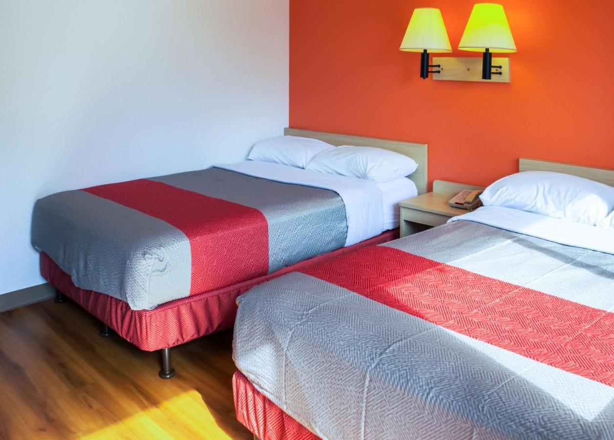 Motel 6-Porterville, Ca מראה חיצוני תמונה