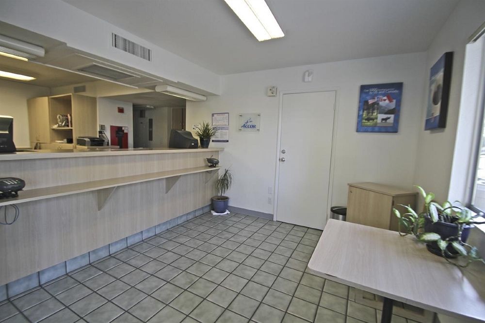 Motel 6-Porterville, Ca מראה חיצוני תמונה