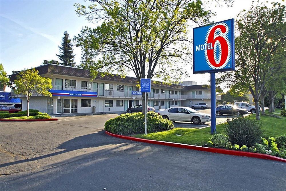 Motel 6-Porterville, Ca מראה חיצוני תמונה