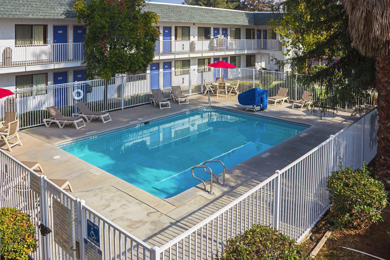 Motel 6-Porterville, Ca מראה חיצוני תמונה