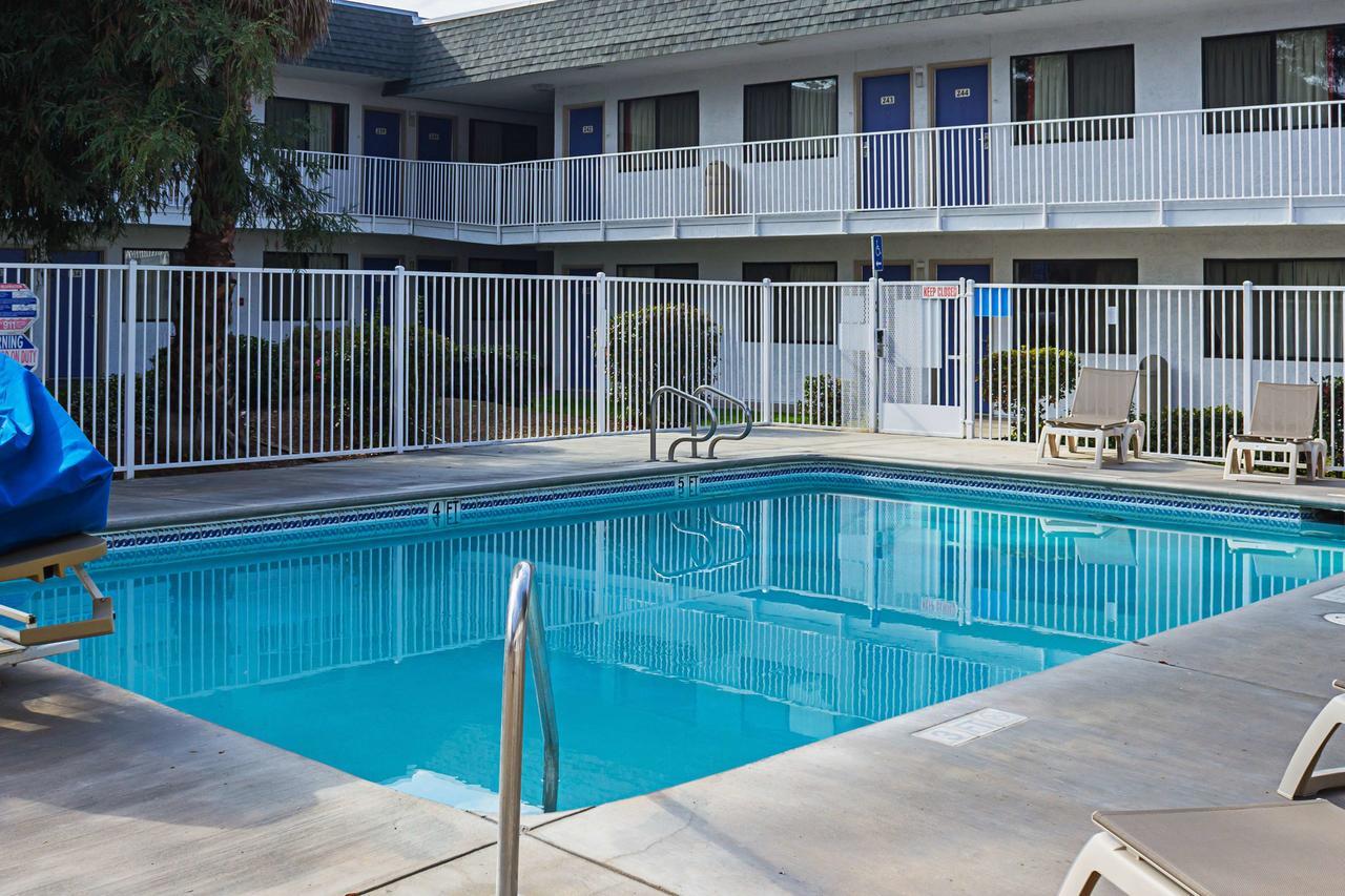 Motel 6-Porterville, Ca מראה חיצוני תמונה