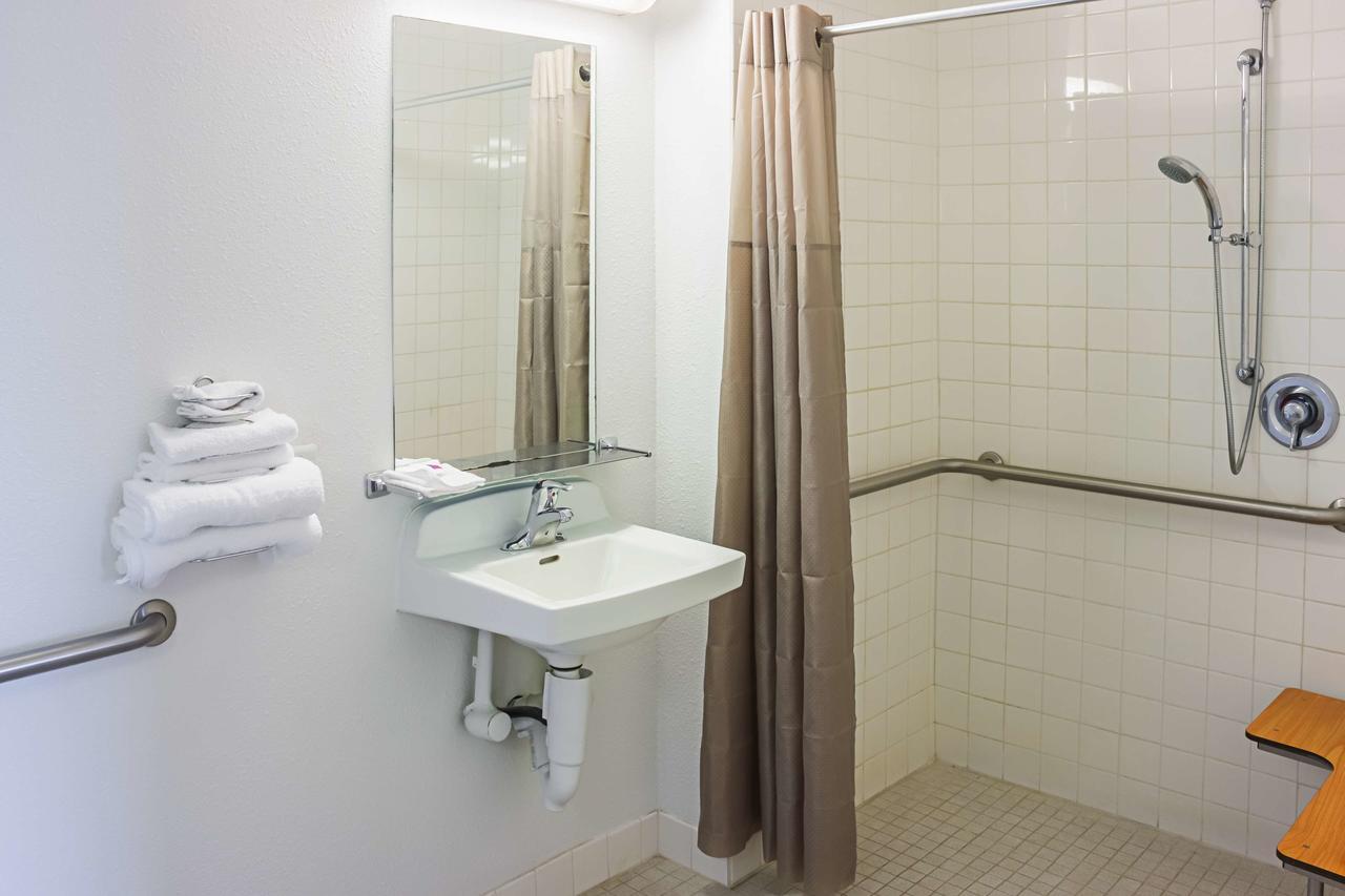 Motel 6-Porterville, Ca מראה חיצוני תמונה