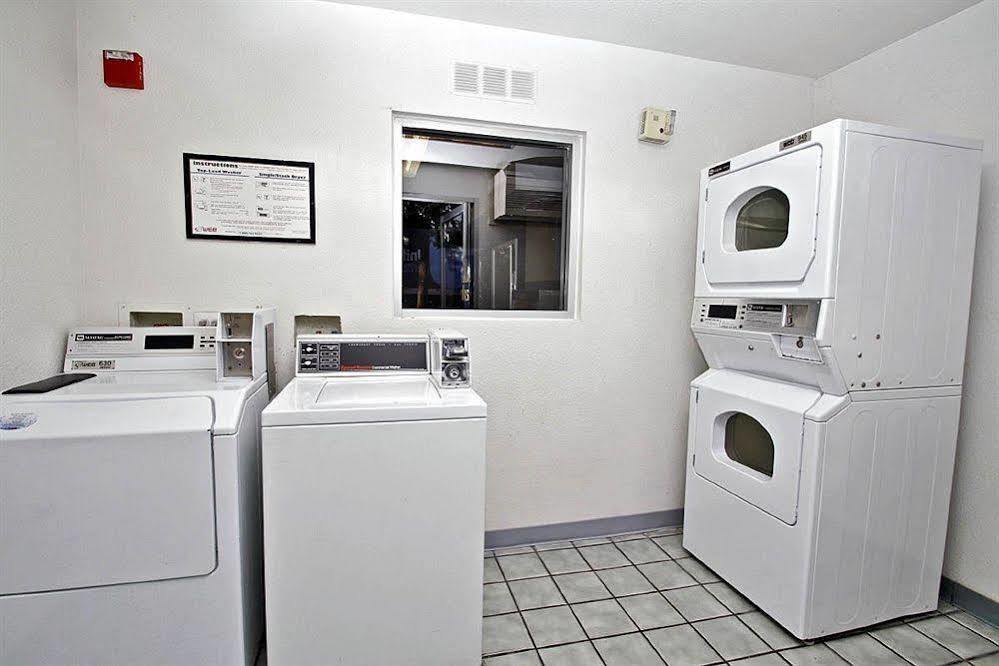 Motel 6-Porterville, Ca מראה חיצוני תמונה